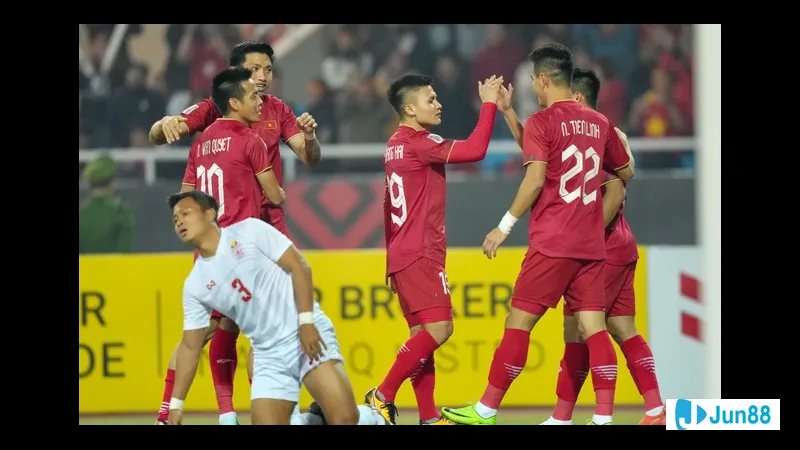 Đội hình bóng đá và chiến thuật